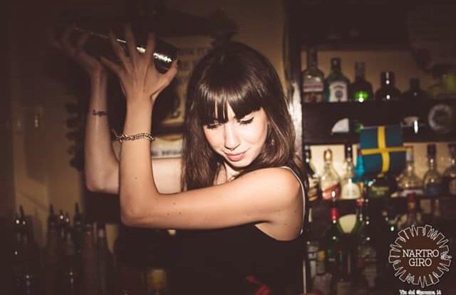 lavoro barmaid barlady