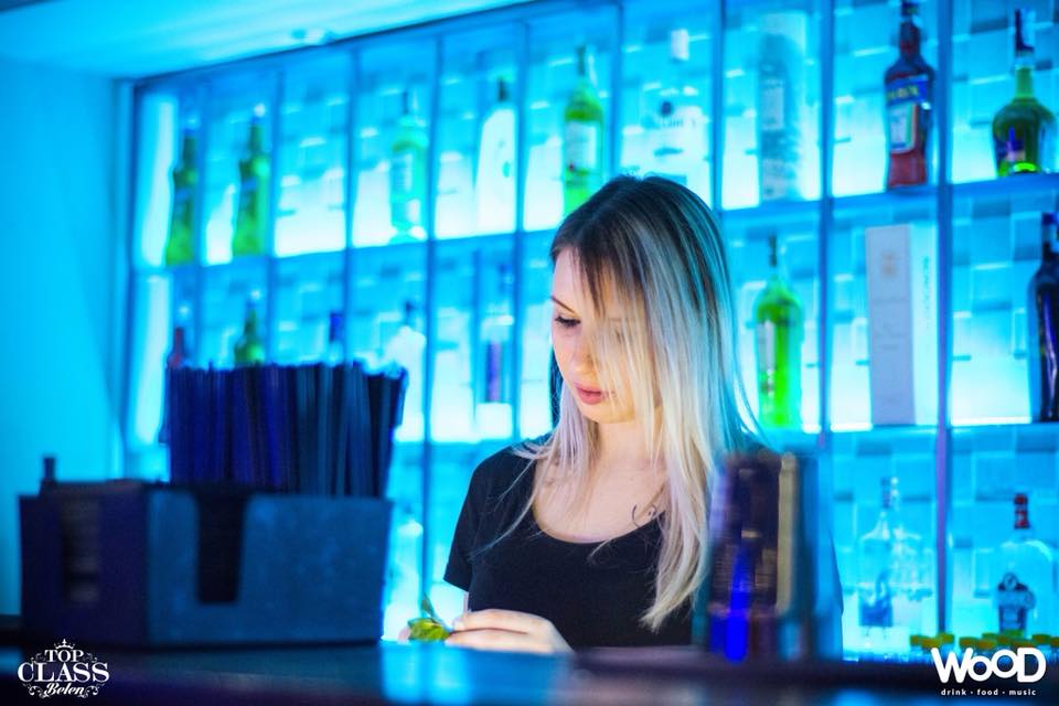 lavoro barmaid barlady