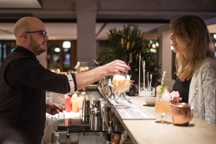 barman hotel Barman Hotel