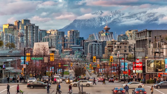 vivere e lavorare a vancouver